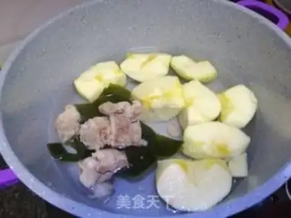 Make Apple ribs, seaweed soup step 4
