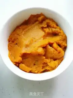 Make Pumpkin cut the buns step 2