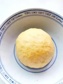 Make Pumpkin cut the buns step 6