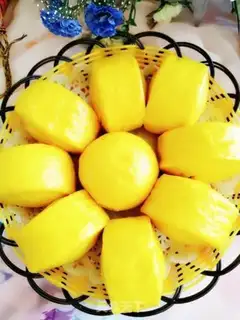 Make Pumpkin cut the buns step 13
