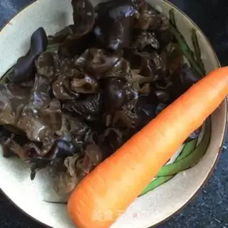 Make Garlic broccoli step 1
