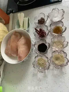 Make Spicy chicken silk step 0