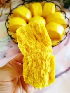 Make Pumpkin cut the buns step 16