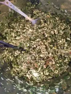 Make Little cabbage egg varnish step 2