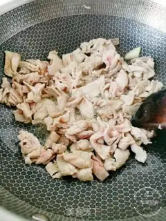 Make Autumn fried meat step 4