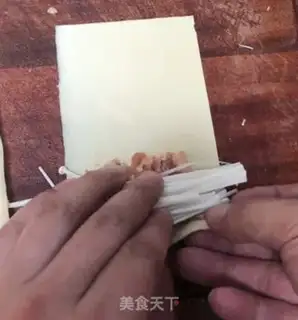 Make A thousand rolls of meat step 1