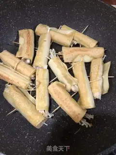 Make A thousand rolls of meat step 4
