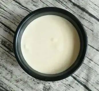 Make Yogurt cake step 4