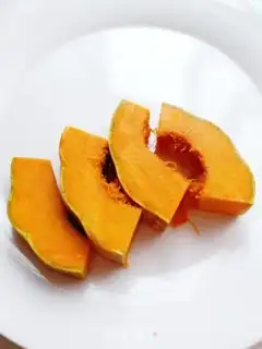 Make Pumpkin and cucumber pallets step 1