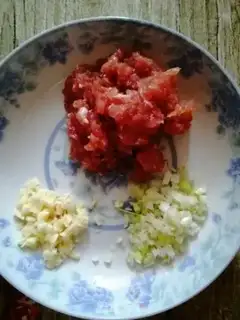 Make A meat powder fan step 1