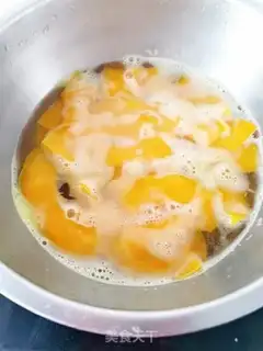 Make Pumpkin and cucumber pallets step 4