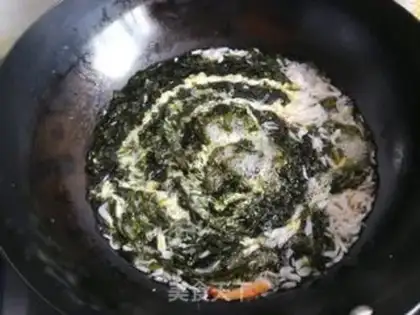 Make Shrimp pickles and omelet soup step 2