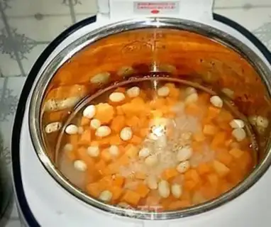 Make Potato rice peanut congee step 4