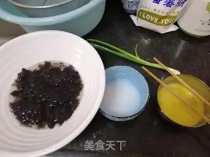 Make Purple egg soup step 1