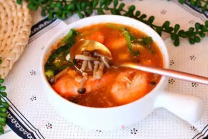 Make Crab mushrooms and shrimp soup step 13