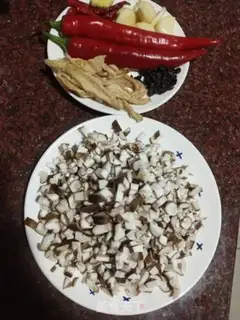 Make Spicy mushroom sauce step 0