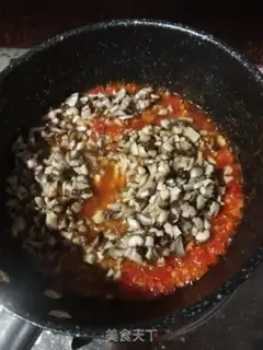 Make Spicy mushroom sauce step 3