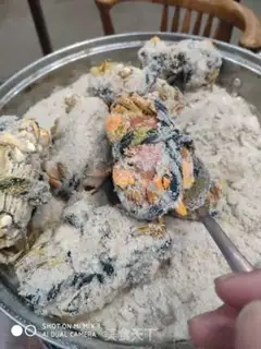 Make Salt crabs step 4