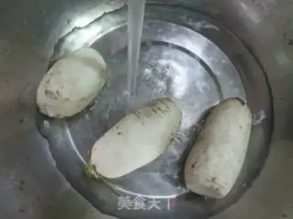 Make The fan shrimp ball boils radish step 1