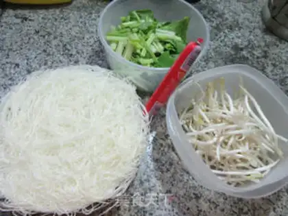 Make Spaghetti step 0