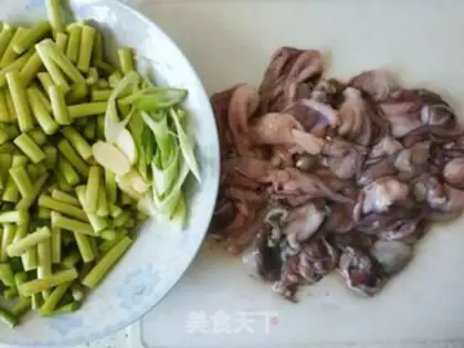Make Garlic squid step 0