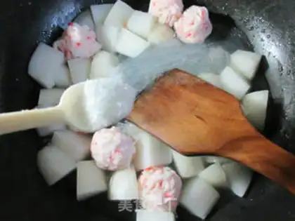 Make The fan shrimp ball boils radish step 8
