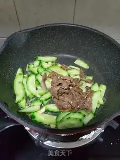 Make Beef sliced cucumber step 6