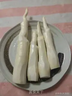 Make Spicy white silk step 0