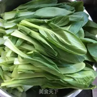 Make The hook, the rice, the green step 0