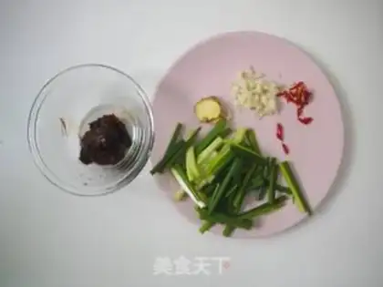 Make Spicy bean petals step 3