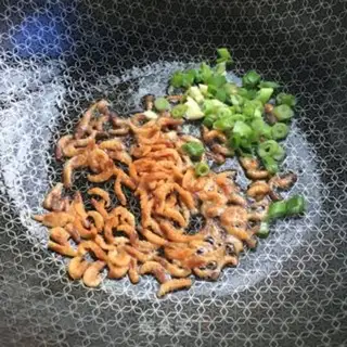 Make The hook, the rice, the green step 3