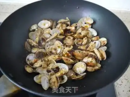 Make Spicy bean petals step 6