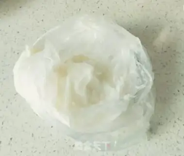 Make Homemade rosecakes step 5
