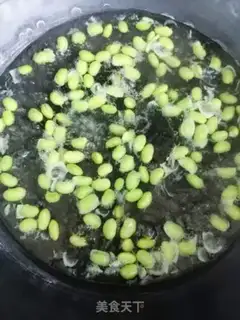Make Weenie mushroom rice step 1