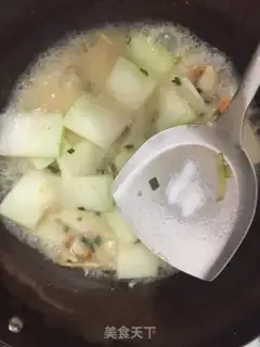 Make Scalloped meat for a melon step 6