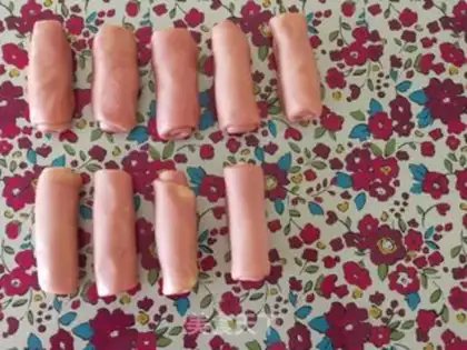 Make Homemade rosecakes step 18