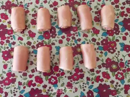 Make Homemade rosecakes step 20