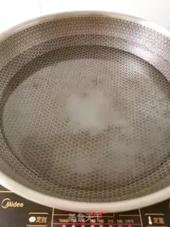 Make Homemade beefballs step 8