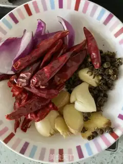 Make Spicy pot step 1