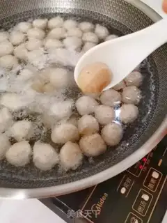 Make Homemade beefballs step 11
