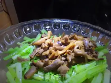 Make Tea mushrooms and celery step 3