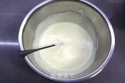 Make Cake with light cream step 2
