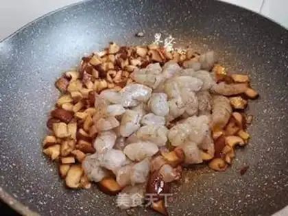 Make Shrimp sprouts step 8