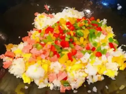 Make Pepper sausage and egg fried rice step 7