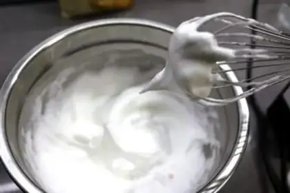 Make Cake with light cream step 7