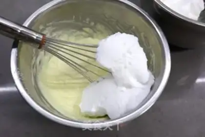 Make Cake with light cream step 8