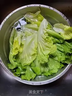 Make Beefball and raw soup step 0