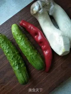 Make cucumber fried abalone step 0