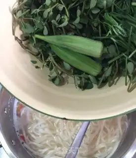 Make Shrimp noodles step 8