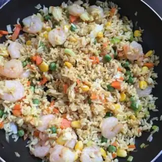 Make Curry shrimp fried rice step 7
